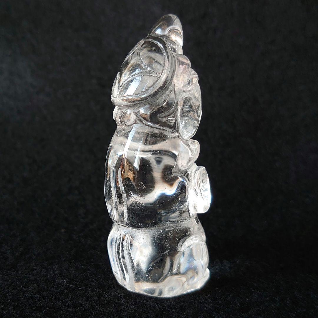 超透明クリア水晶　犬猫亀　の珍しい彫り物　素敵な逸品