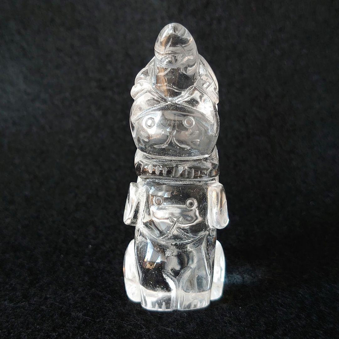 超透明クリア水晶　犬猫亀　の珍しい彫り物　素敵な逸品