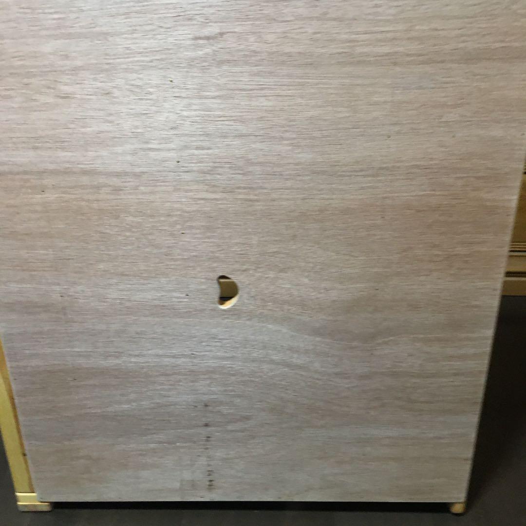 収納家具になります。