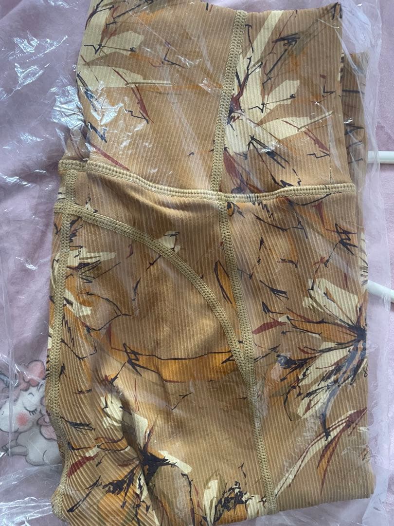 emi専用 美品SUKALA リブBigフラワープリント ヨガウェア Sサイズ