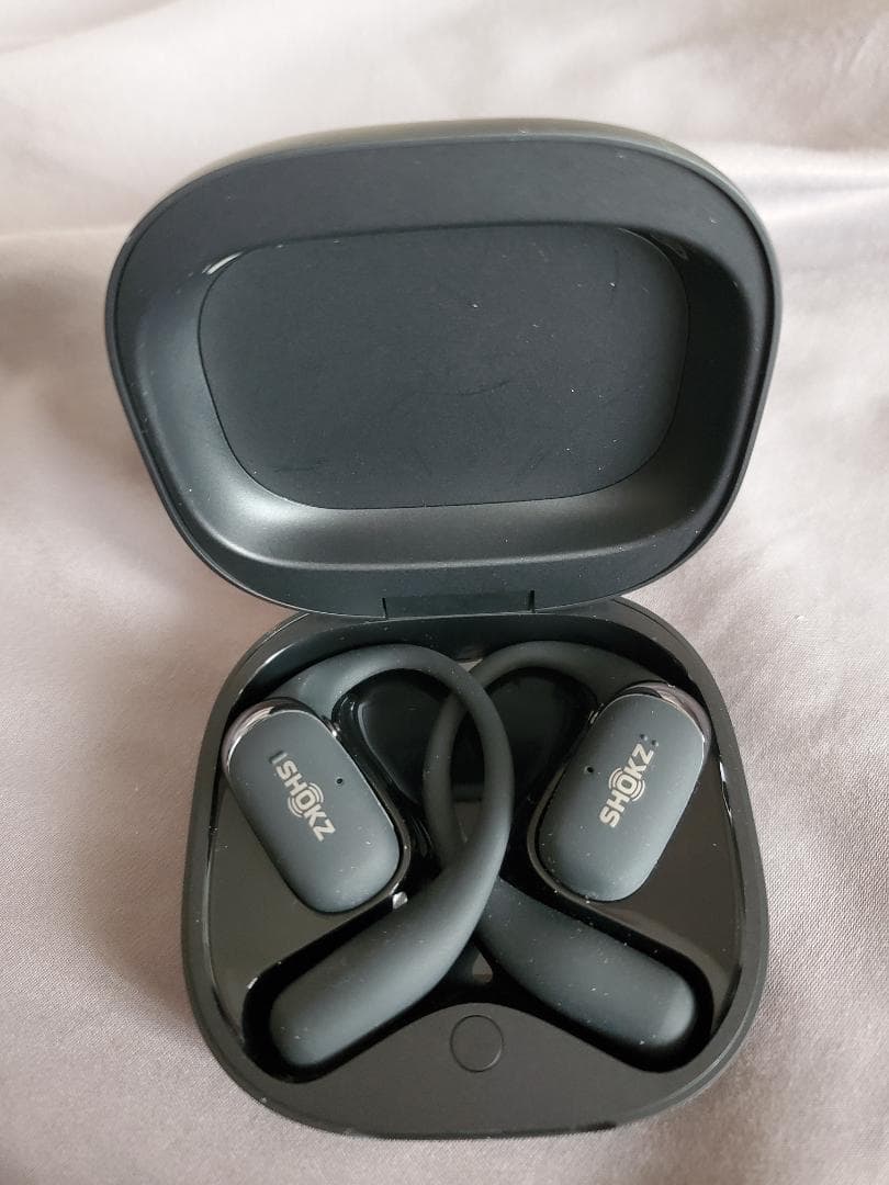 Shokz ワイヤレスイヤホン オープンイヤー型 ブラック