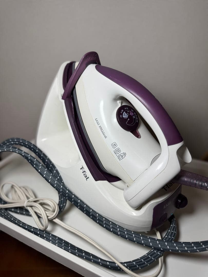 ティファール　スチームアイロン　イージープレシング✨GV5240J0