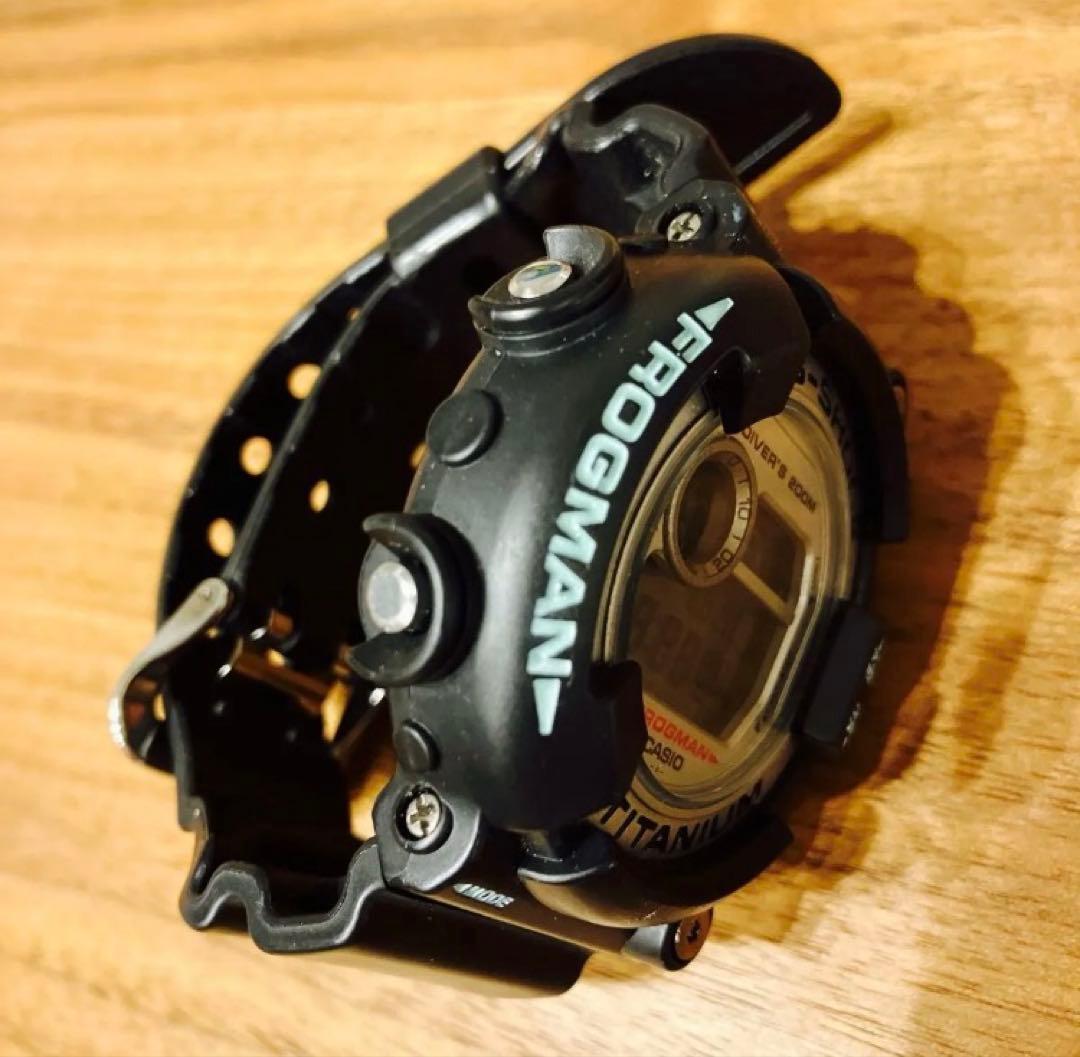 G-SHOCK FROGMAN DW-8200 チタン ブラック