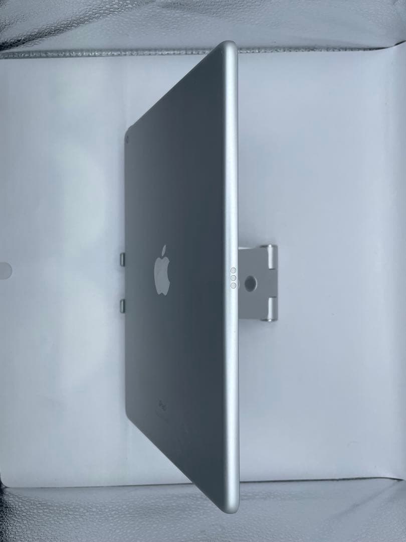 iPad 7世代 32GB 本体 バッテリー88％