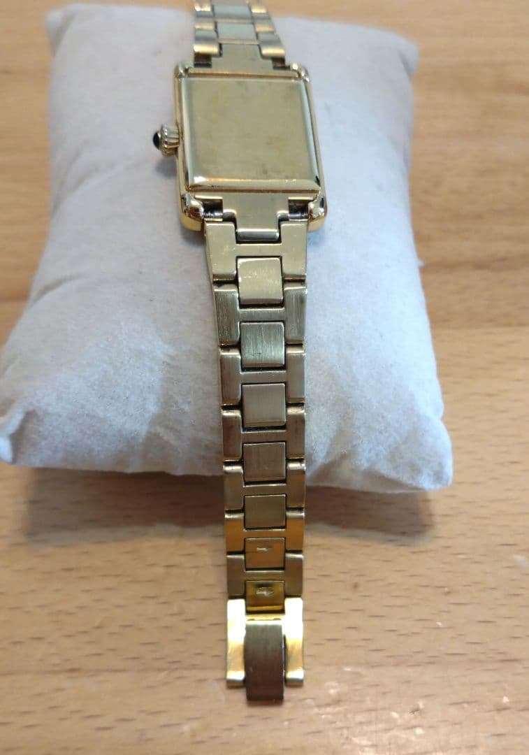 Kii: レディース 時計 ゴールド　エコ・ドライブ