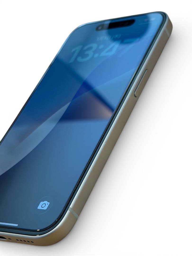 【極美品】iPhone 15 256GB ブルー