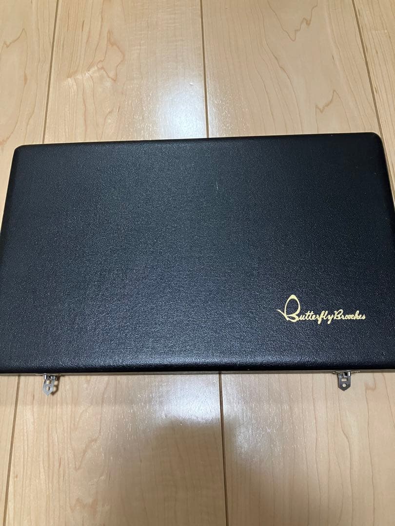 蝶のブローチセット　七宝焼？　アンティーク