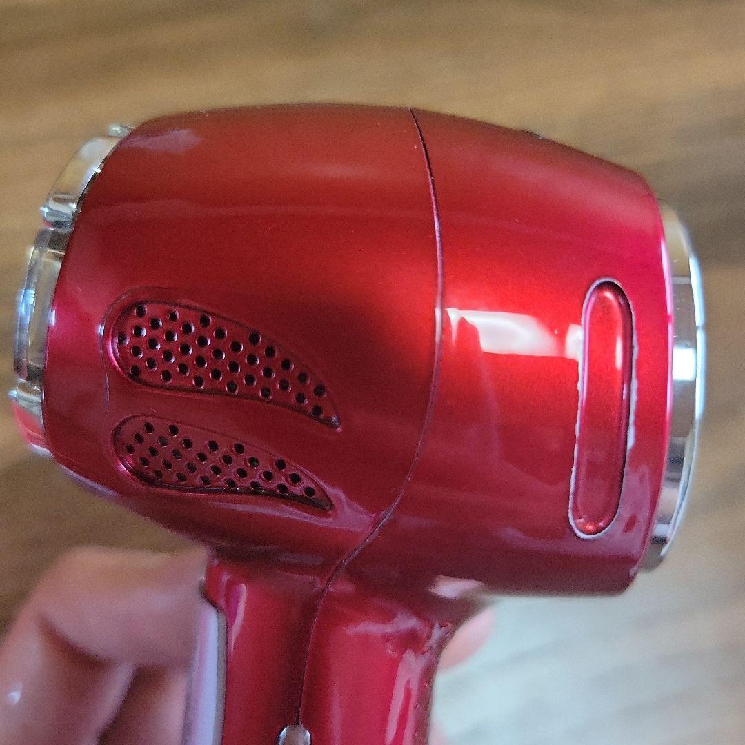 リファイン・カオン 美顔器 レッド