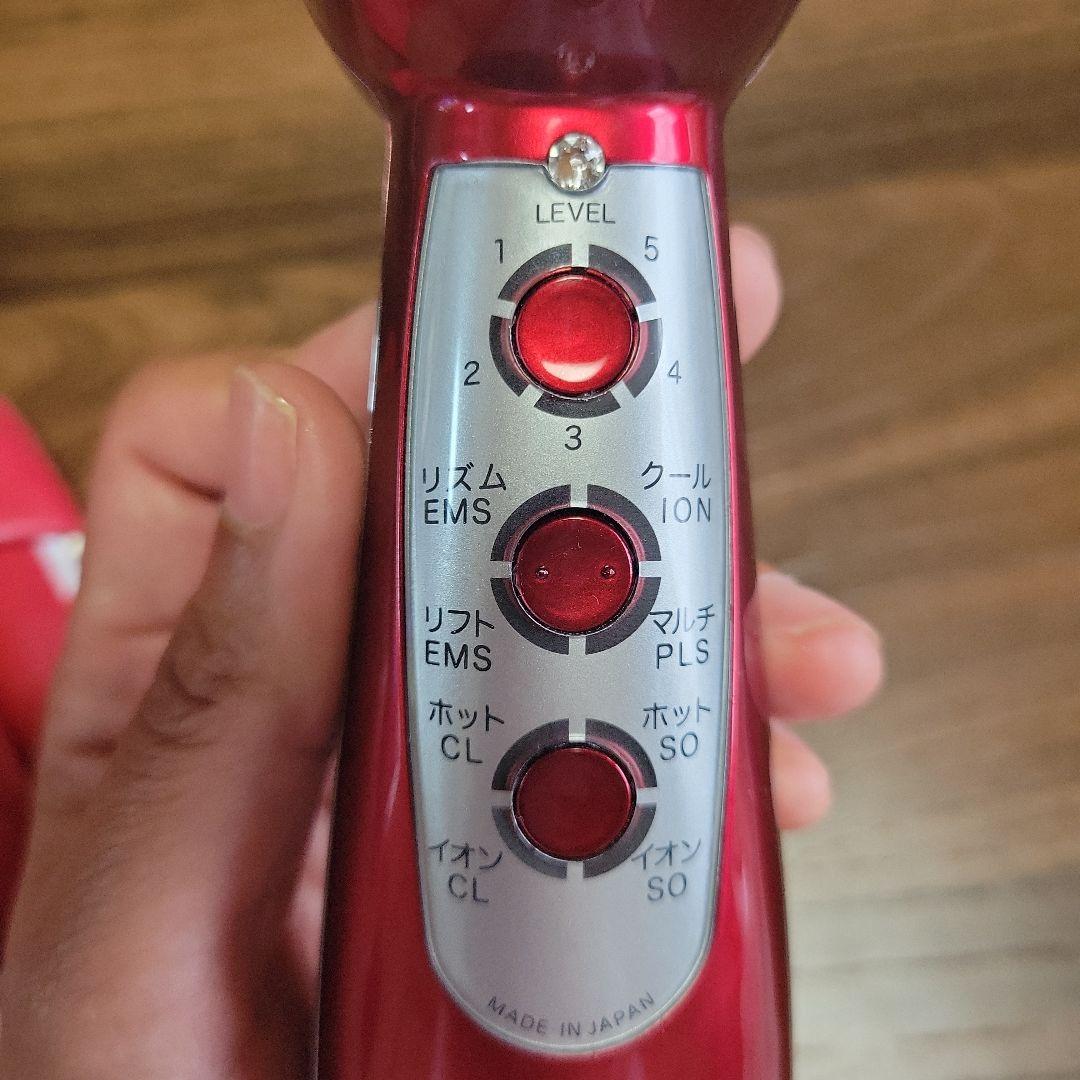 リファイン・カオン 美顔器 レッド