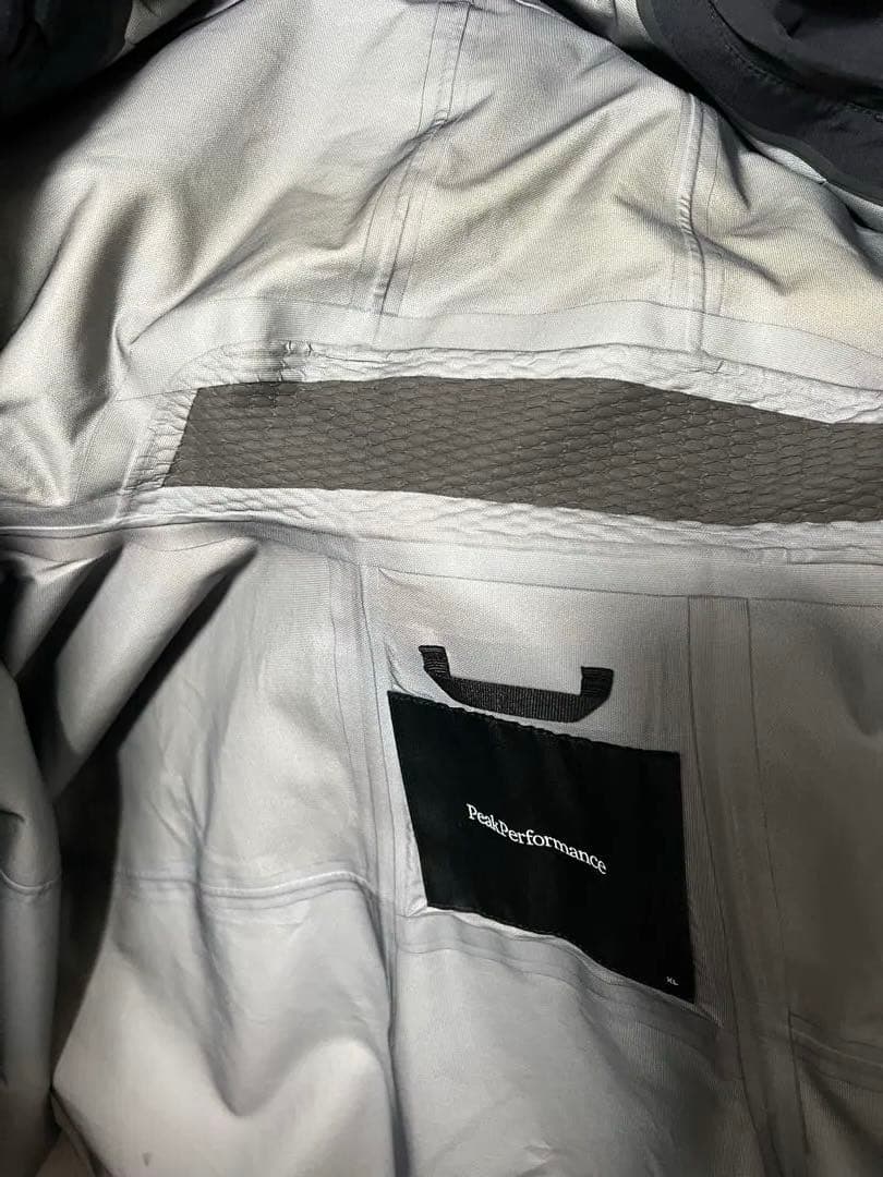 Peak Performance アルパイン GORE-TEX ジャケット 黒