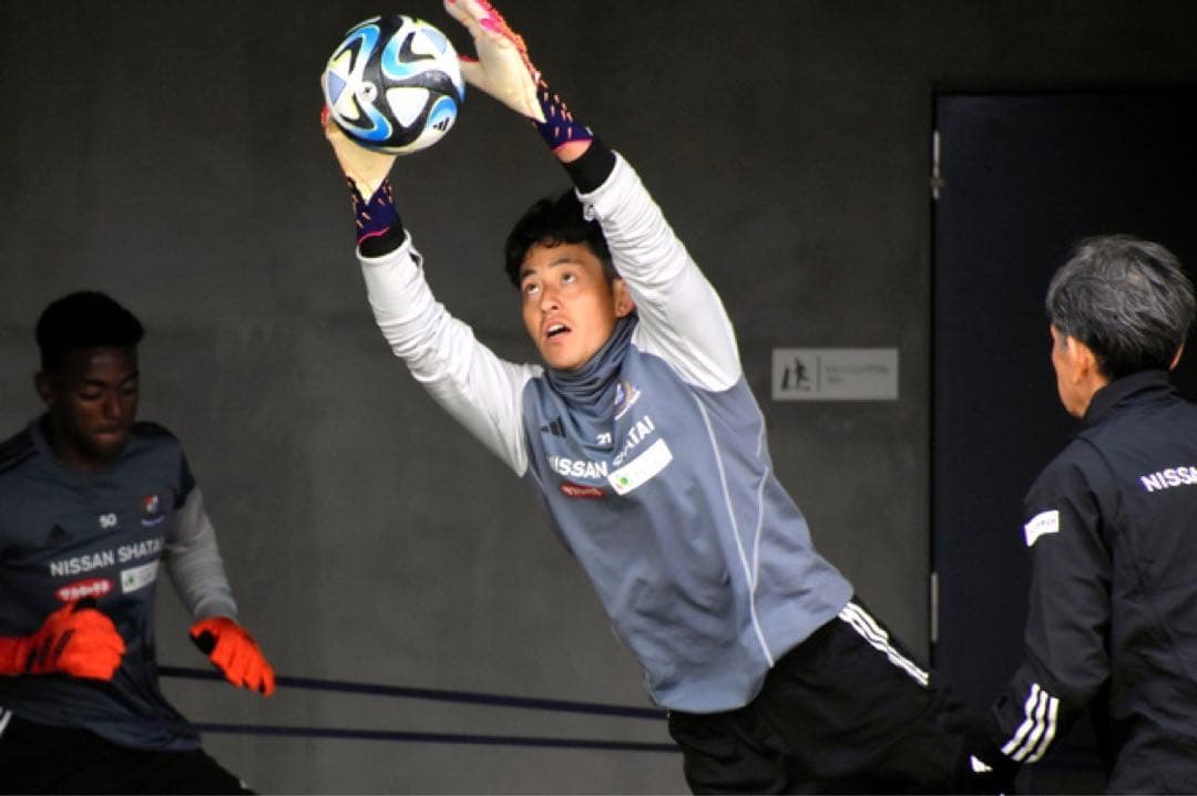 希少 横浜 F マリノス トレーニングウェア GK用 支給品 上下セット