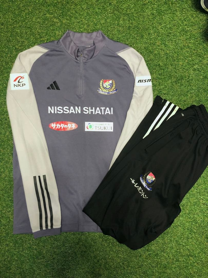 希少 横浜 F マリノス トレーニングウェア GK用 支給品 上下セット