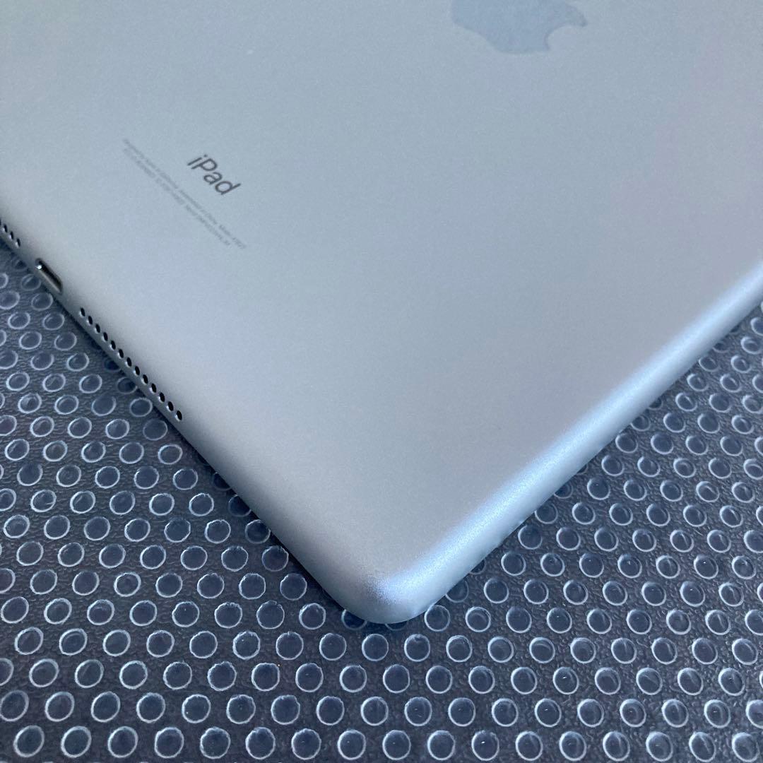 3223【早い者勝ち】比較的美品☆iPad5第5世代128GB SIMフリー☆