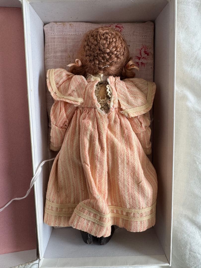 アンマークド、アーリーケストナー アンティークビスクドール ストローハット付き