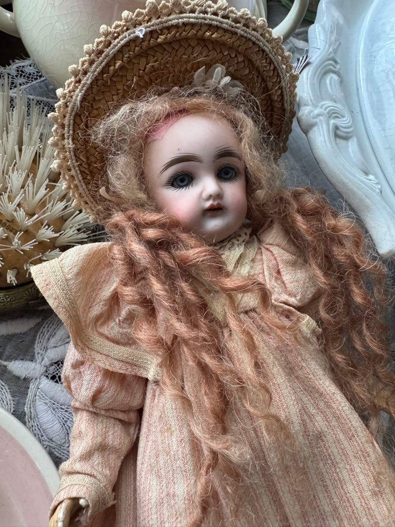 アンマークド、アーリーケストナー アンティークビスクドール ストローハット付き