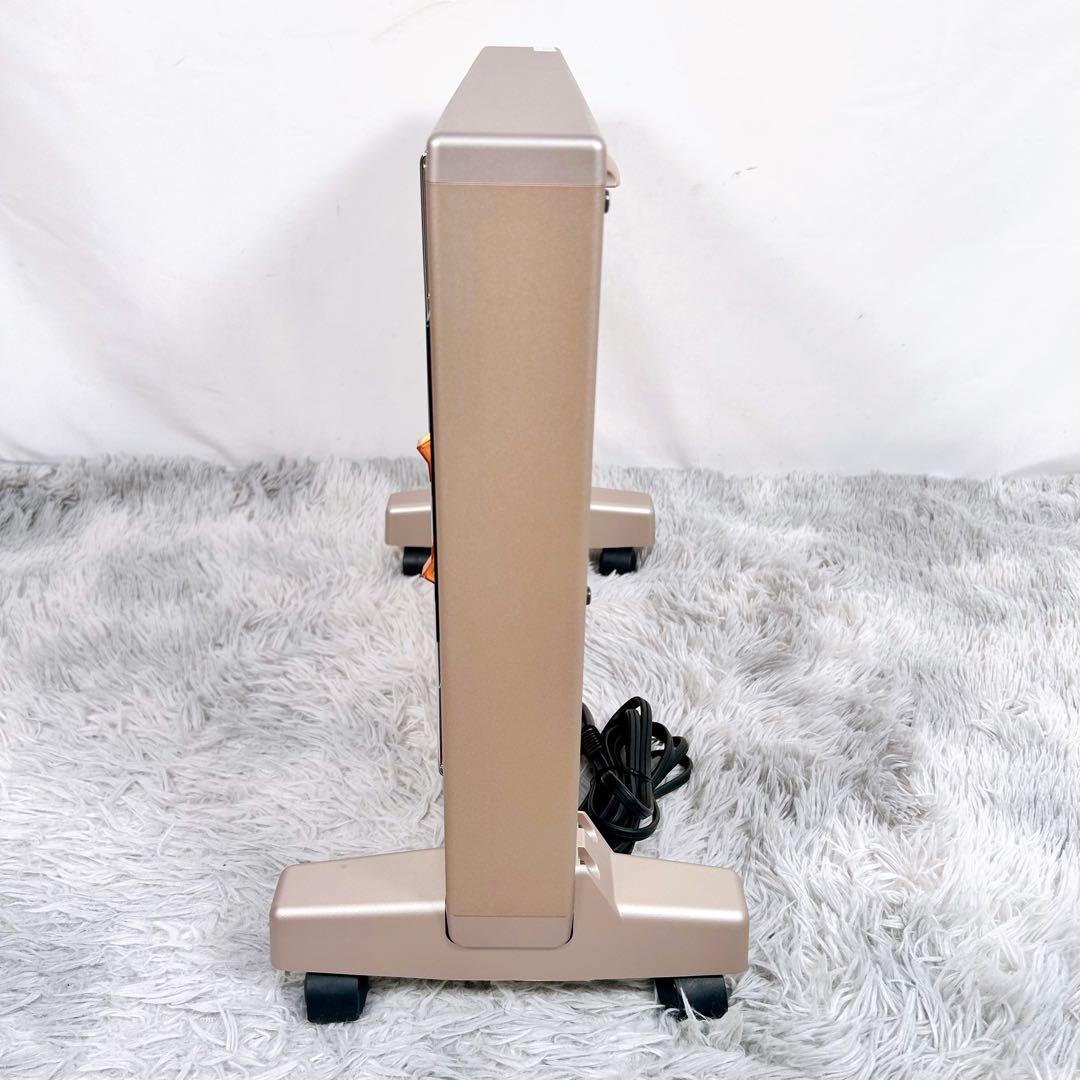 【動作品】サンルミエ Cute E800LS 遠赤外線暖房器　2022年製