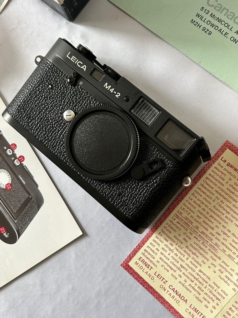 チャップマン様ご予約品　LEICA M4-2 ボディ元箱　取り扱い説明書一式付き