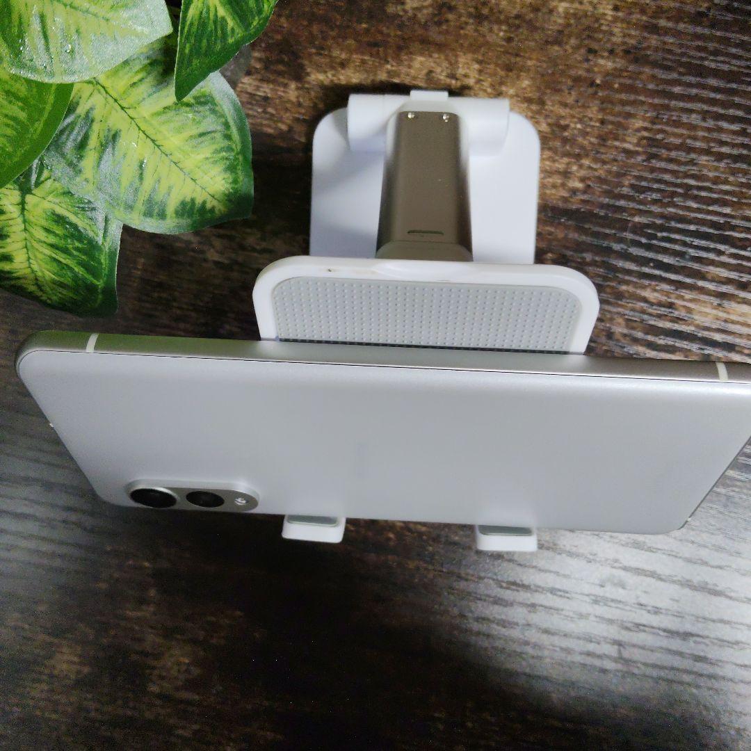 arrows F-51C　ドコモ スマートフォン 本体　ネットワーク制限〇