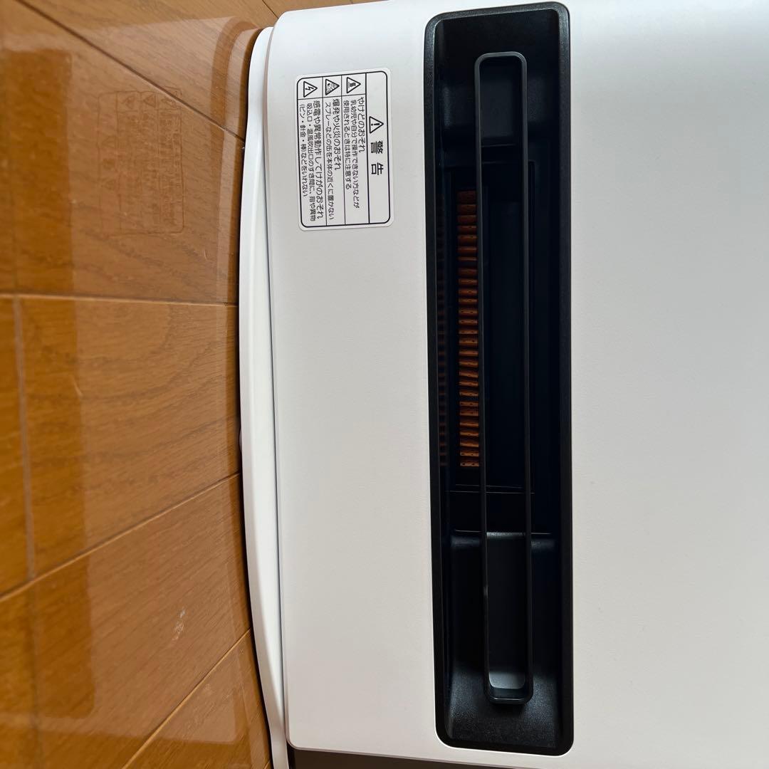 SHARP加湿セラミックファンヒーターHX-SK12-W 2023年製