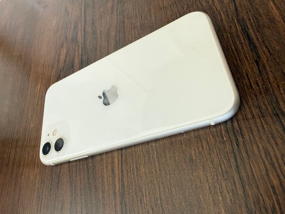 Apple iPhone 11 ホワイト 本体　128GB