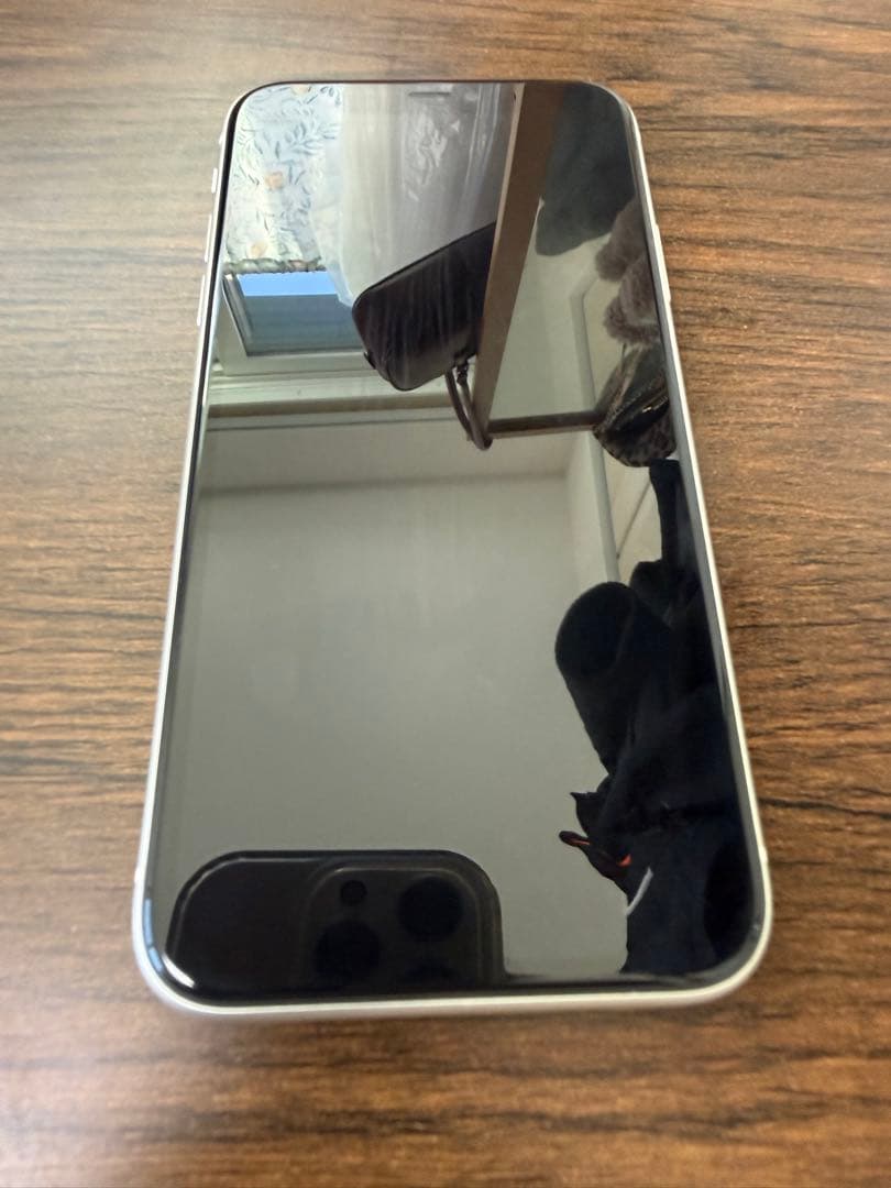 Apple iPhone 11 ホワイト 本体　128GB