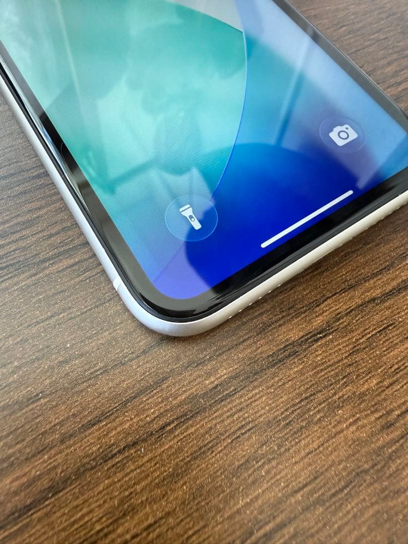 Apple iPhone 11 ホワイト 本体　128GB