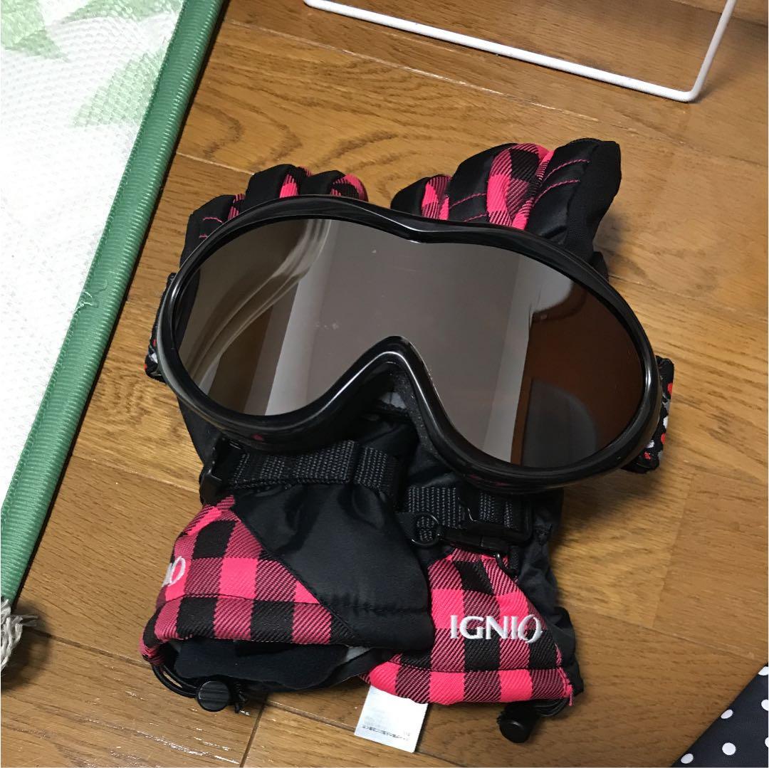 スキーウェア 黒×水玉Mサイズ 手袋ゴーグルニット帽　一式