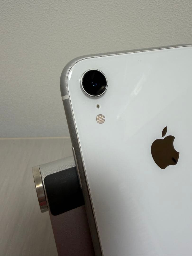 Apple iPhone XR ホワイト 本体 64gb