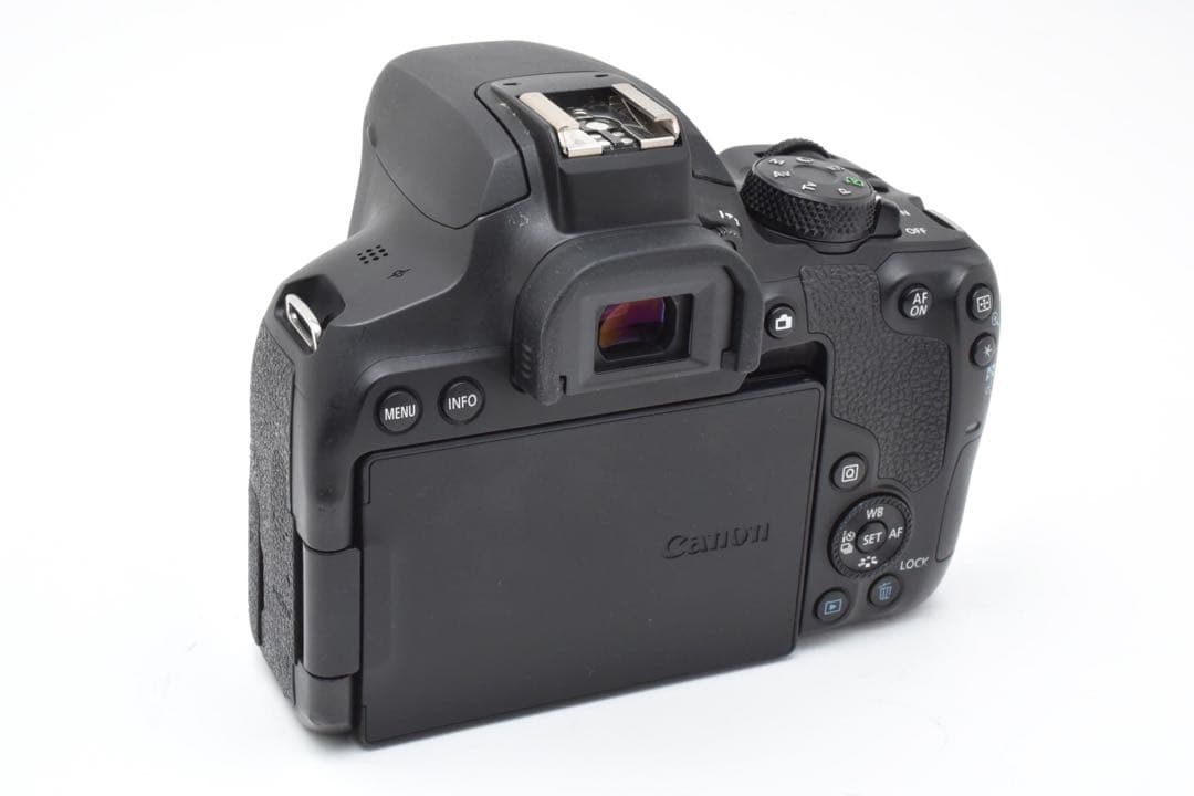 デジタル一眼レフカメラcanon kiss x10i/標準&望遠&単焦点セット