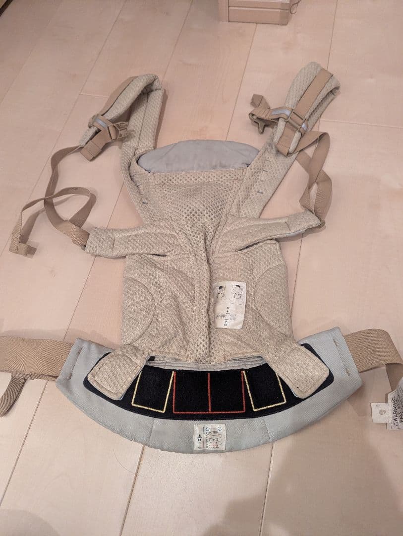 エルゴ抱っこ紐　オムニブリーズ　サンドベージュ