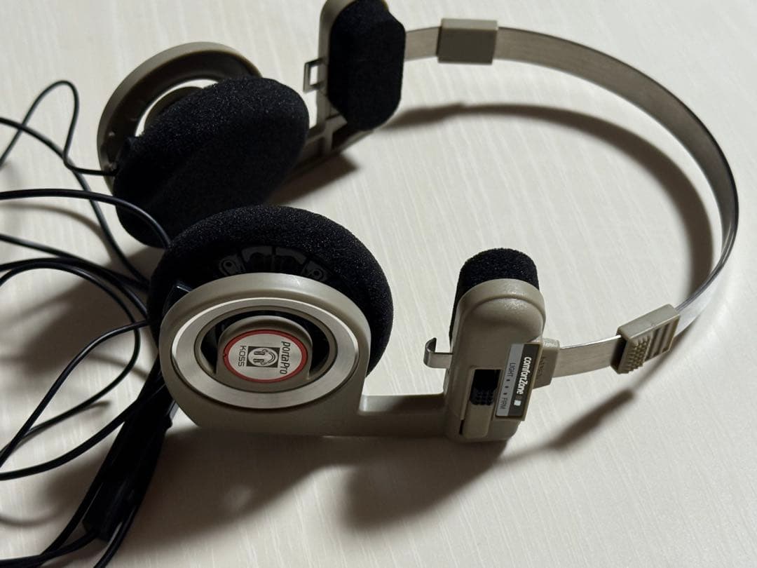 KOSS Porta Pro ヘッドフォン ベージュ