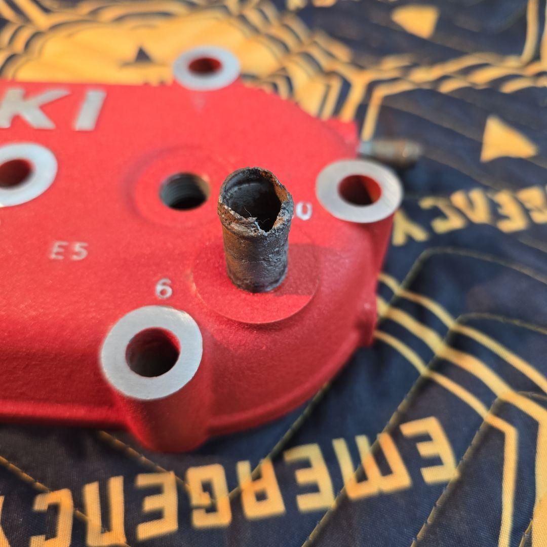 LJ50 ジムニー　ヘッドカバー　水温センサー付き　ジャンク