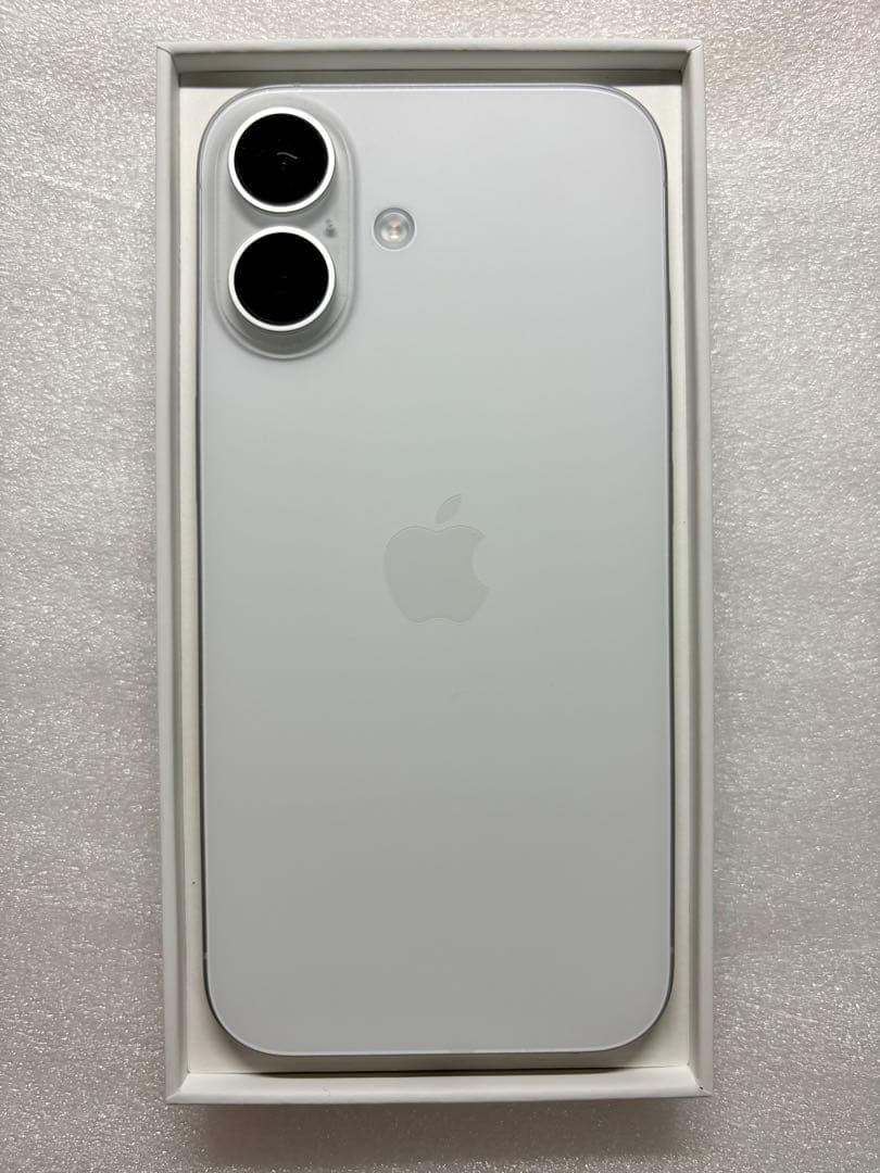 iPhone16 256GB ホワイト SIMフリー バッテリー98%