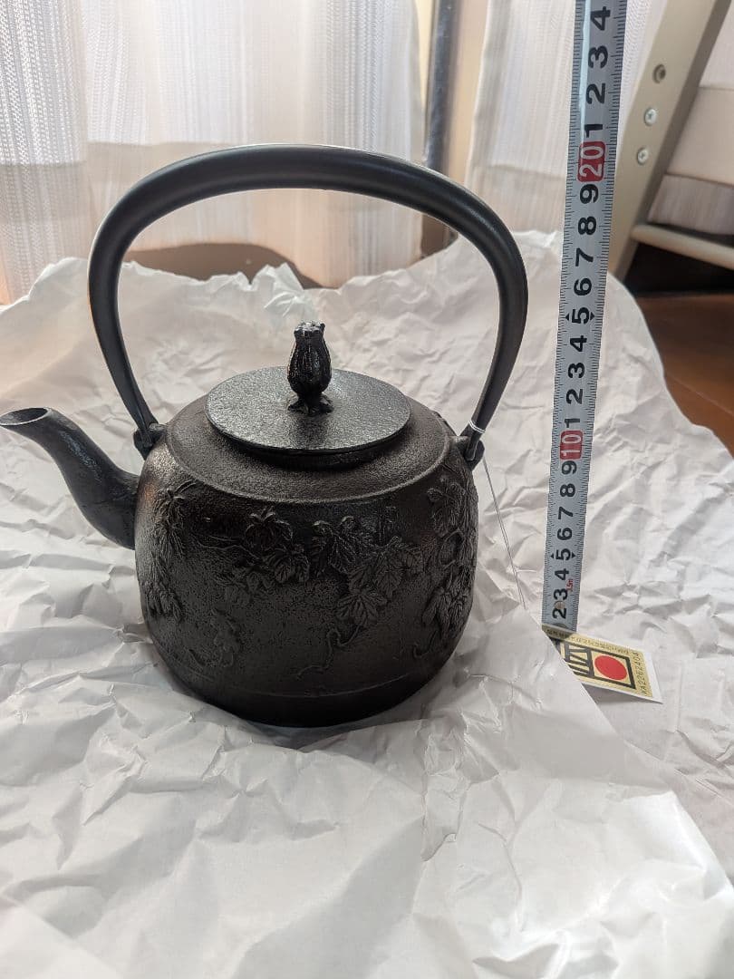 南部鉄器 奥州 花模様 鉄瓶 約20cm