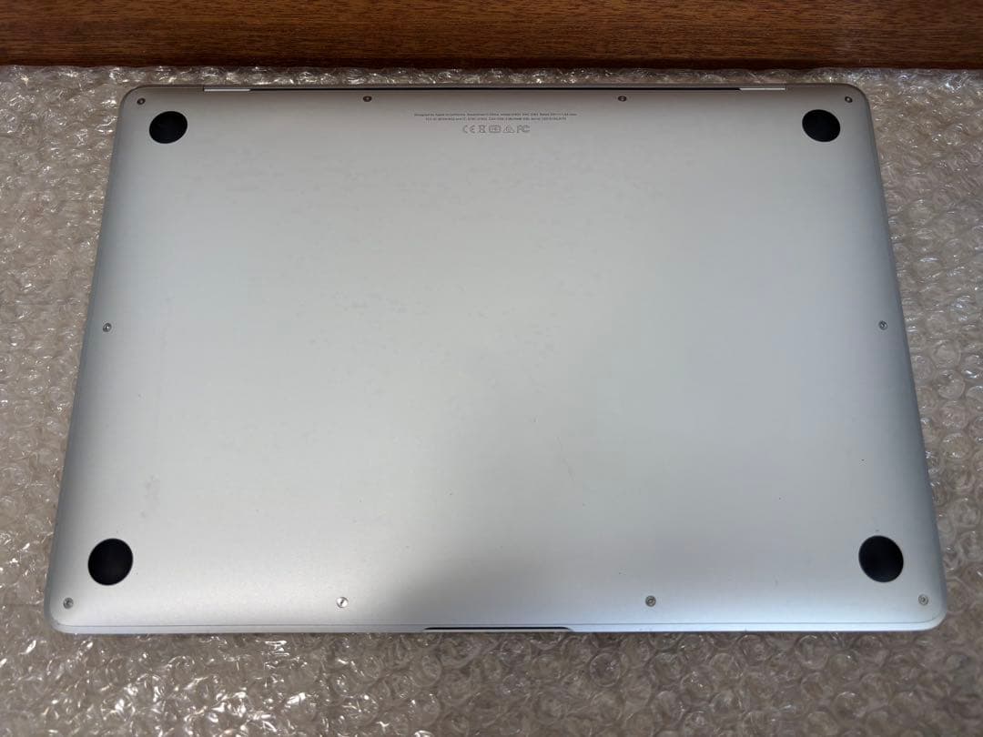 MacBook Air 13インチ　A1932 256GB Retina