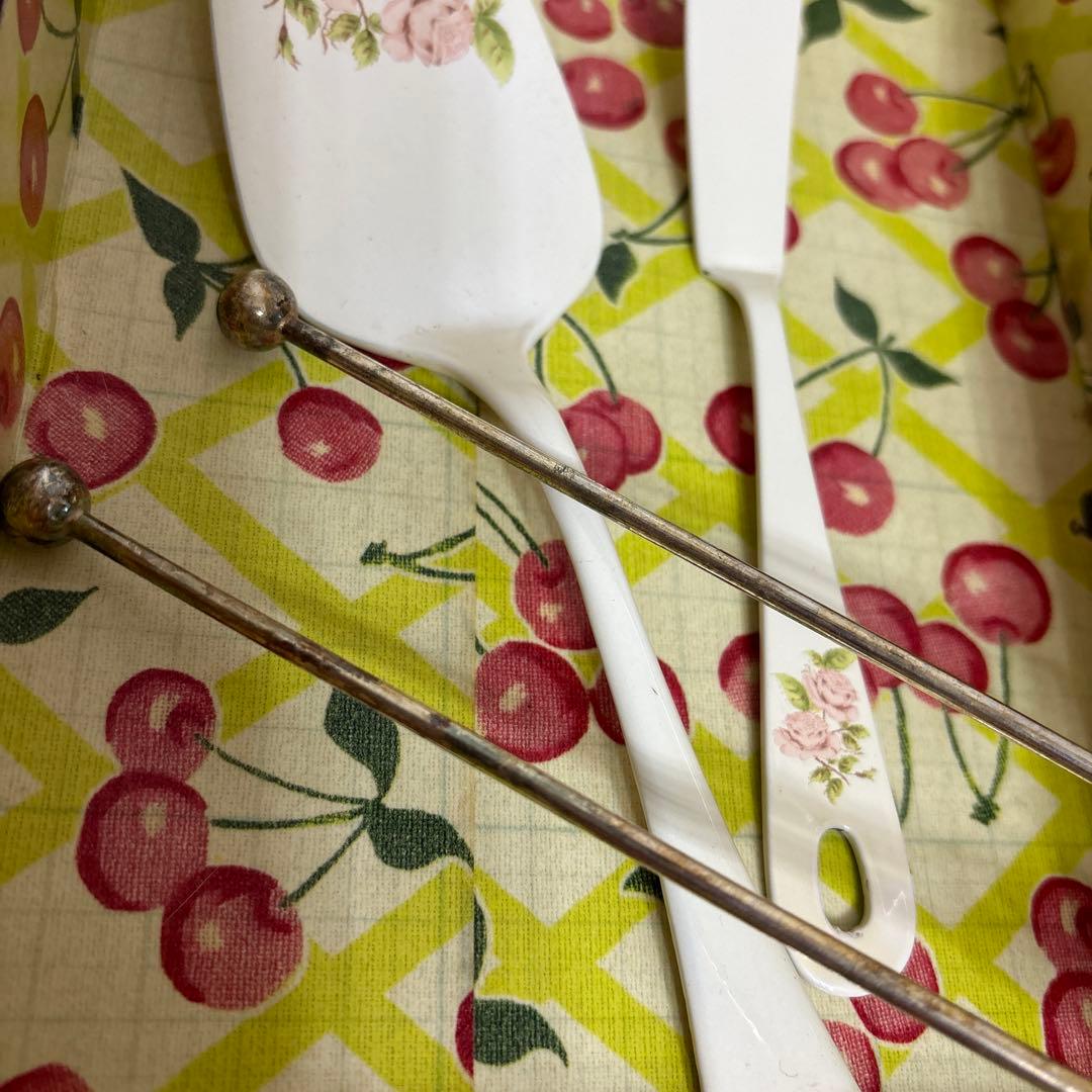 イマン　ダイアナローズ　カトラリーセット