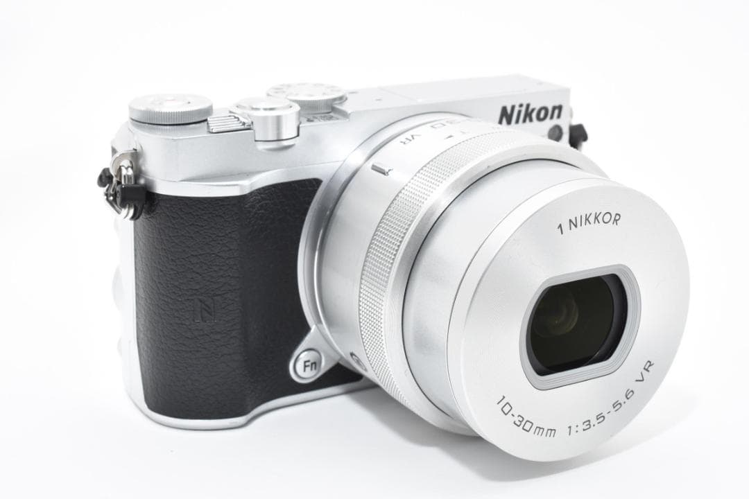 ■美品■Nikon ニコン 1 J5 10-30 VR レンズキット