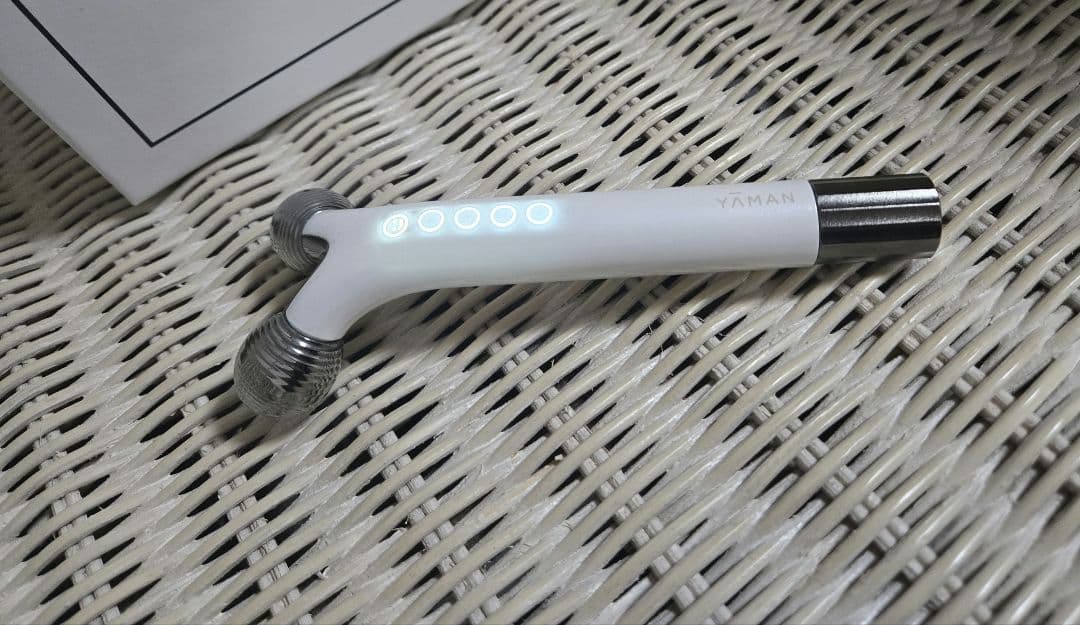 YA-MAN ウェイビー ミニ　WAVY mini　ホワイト