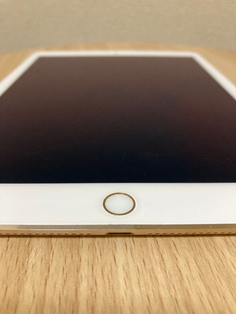 Apple iPad Air 2 wifiモデル64GB本体