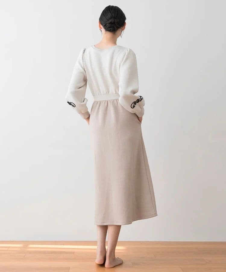 新品未使用【SUKALA】エアーカシュクールワンピース ｍ　訳あり