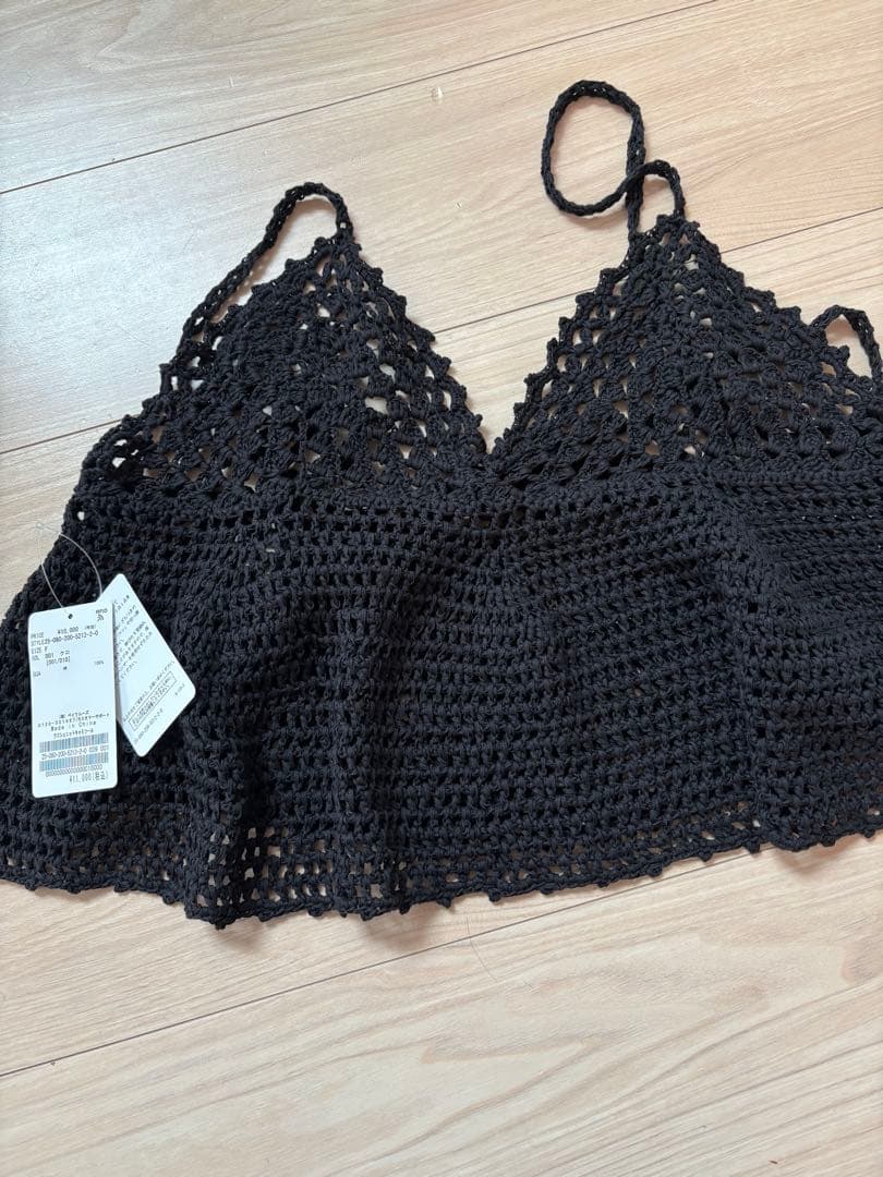 スピックアンドスパン　クロシェニットキャミ