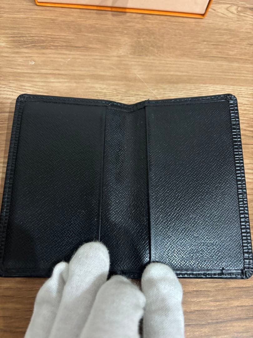 ルイヴィトン エピ 名刺入れ 名刺ケース カードケース 黒