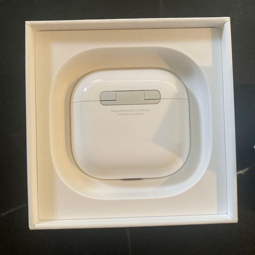 AirPods4本体 付属品付