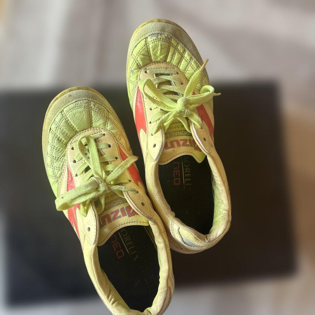 Mizuno Morelia サッカーシューズ イエロー/レッド