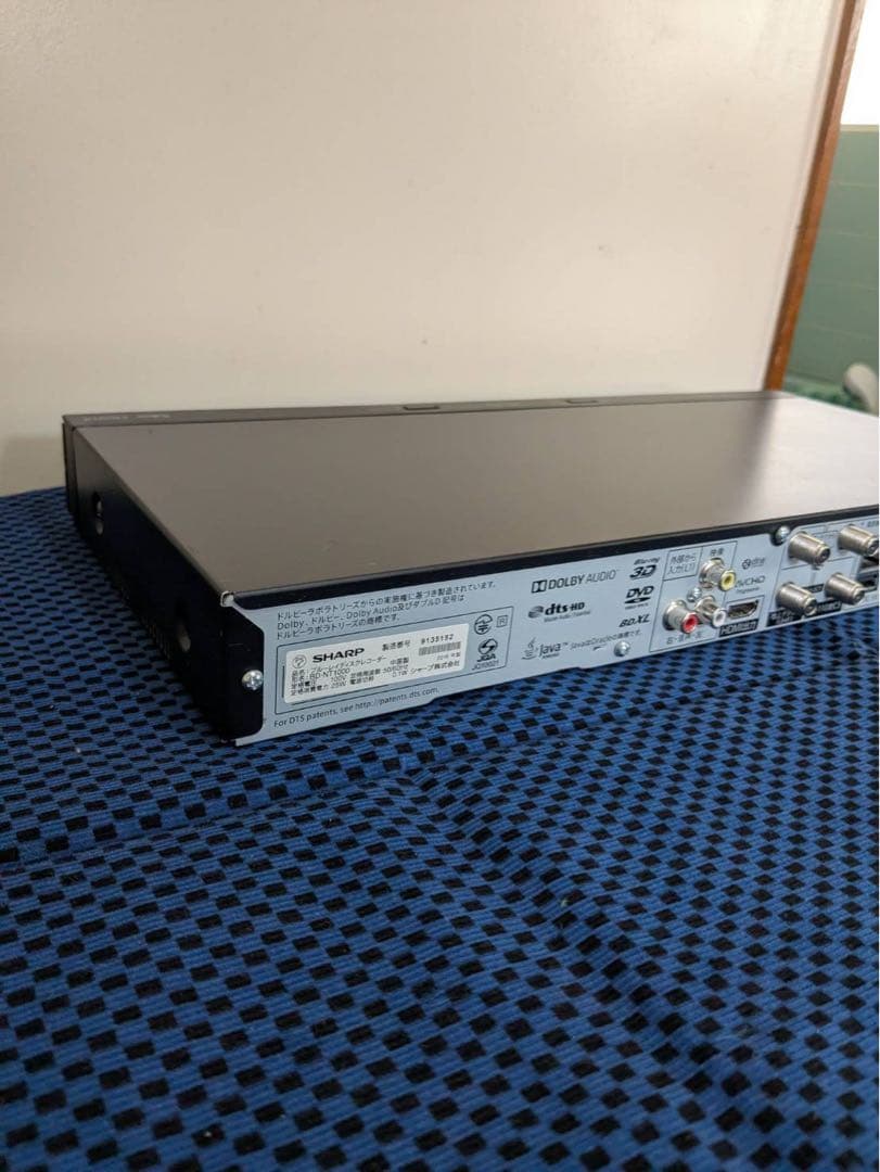 ブルーレイレコーダー 黒 リモコン付き