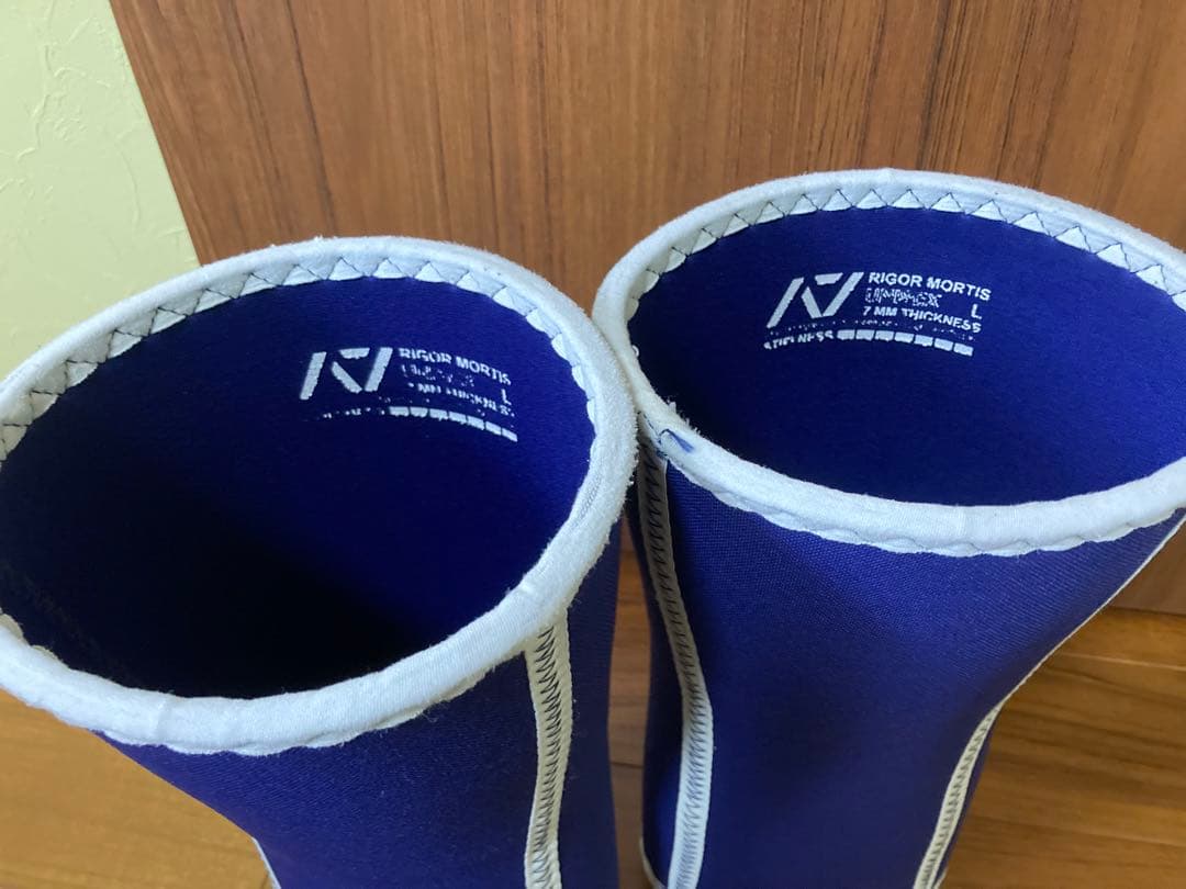 A7ニースリーブ　RIGOR MORTIS Ｌサイズ らりる