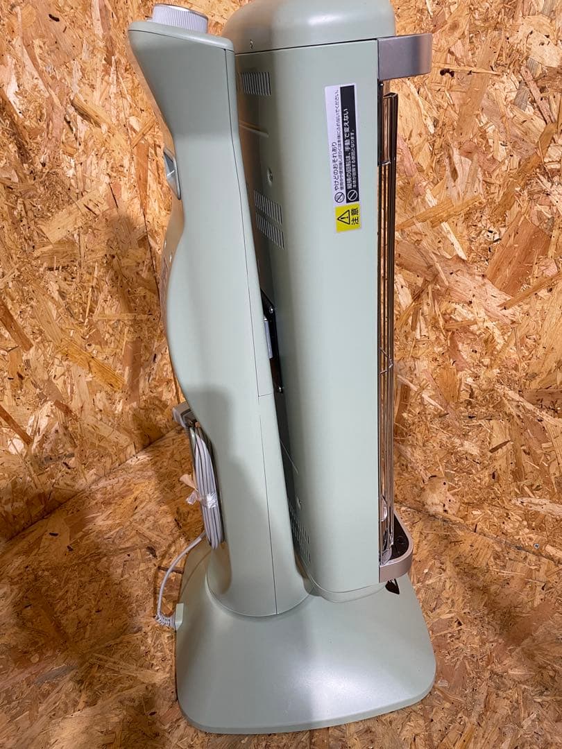 アラジン 2022年製 遠赤グラファイトeヒーター　　1121101028