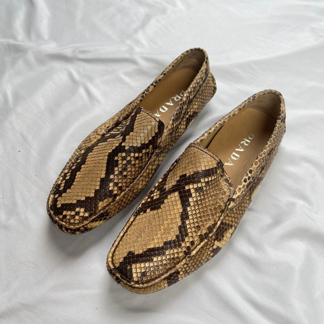 靴 PRADA python driving shoes loafers
