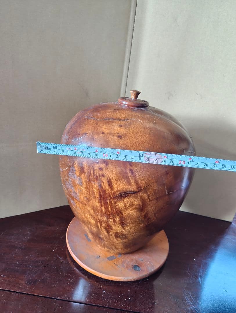 屋久杉飾り壺？ 蓋付き 台座付き