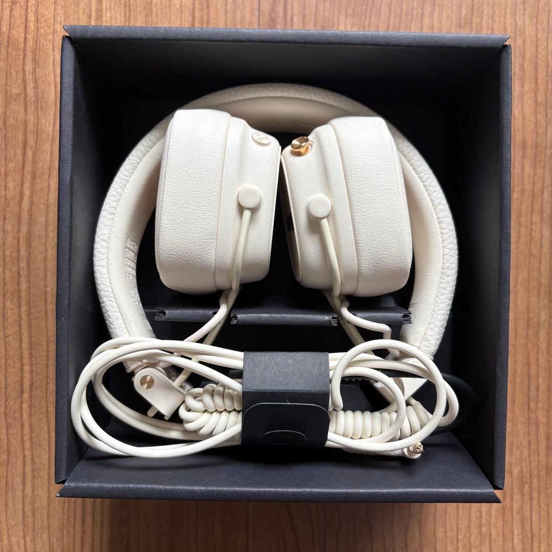 Marshall ワイヤレスオンイヤーヘッドホン Major V